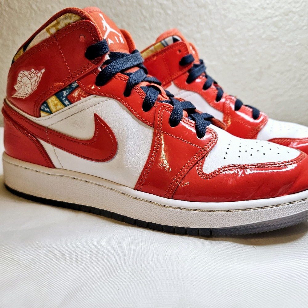 Size 5.5Y - Air Jordan 1 SE Mid Barcelona Sweater